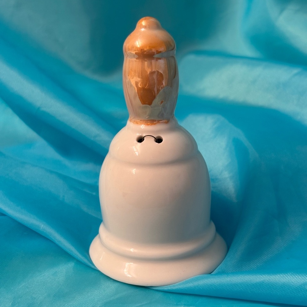 Vintage Hawaii Souvenir Bell - Picture 3 of 9